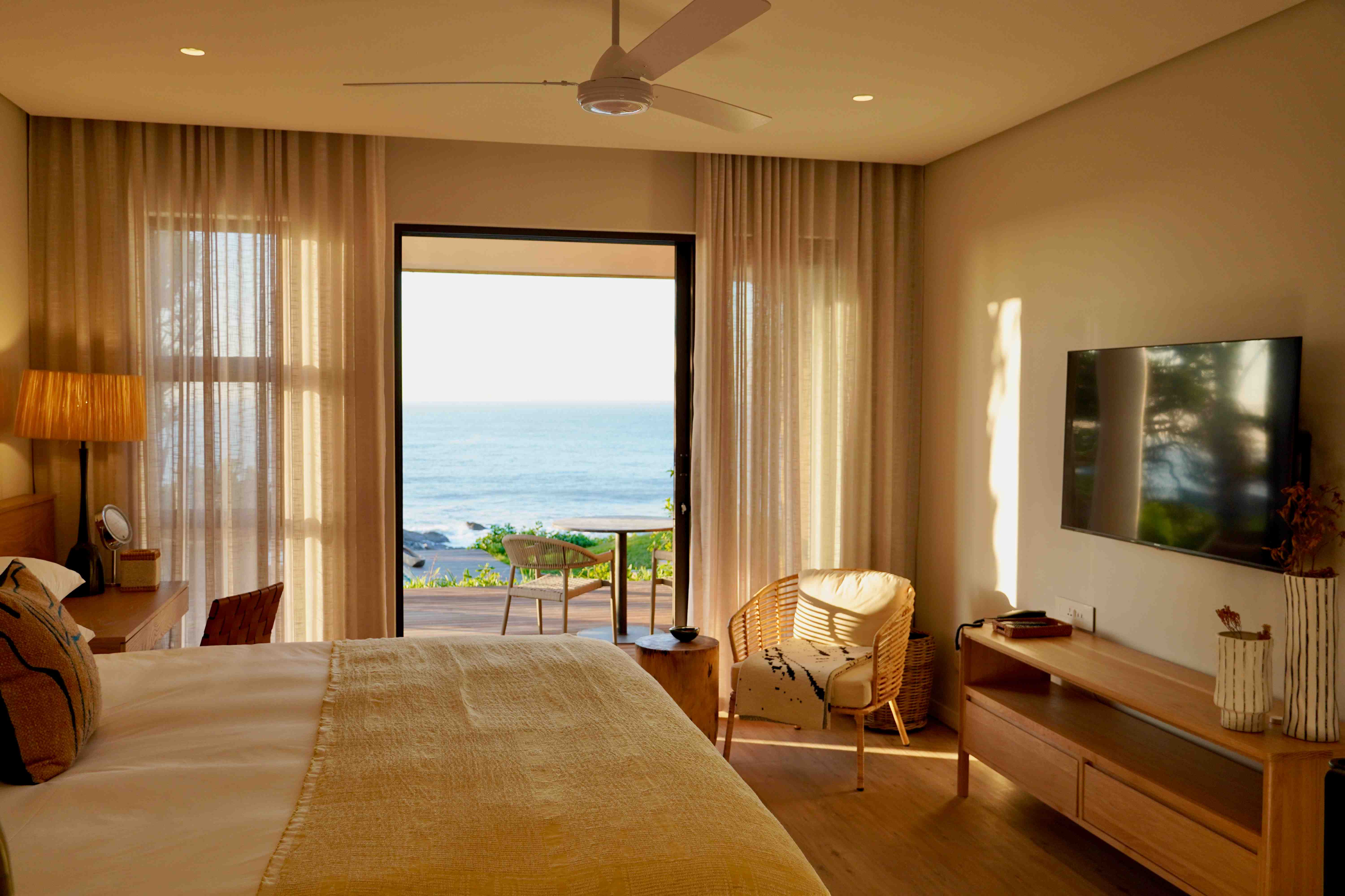 Sala Beach House thumbnail 5